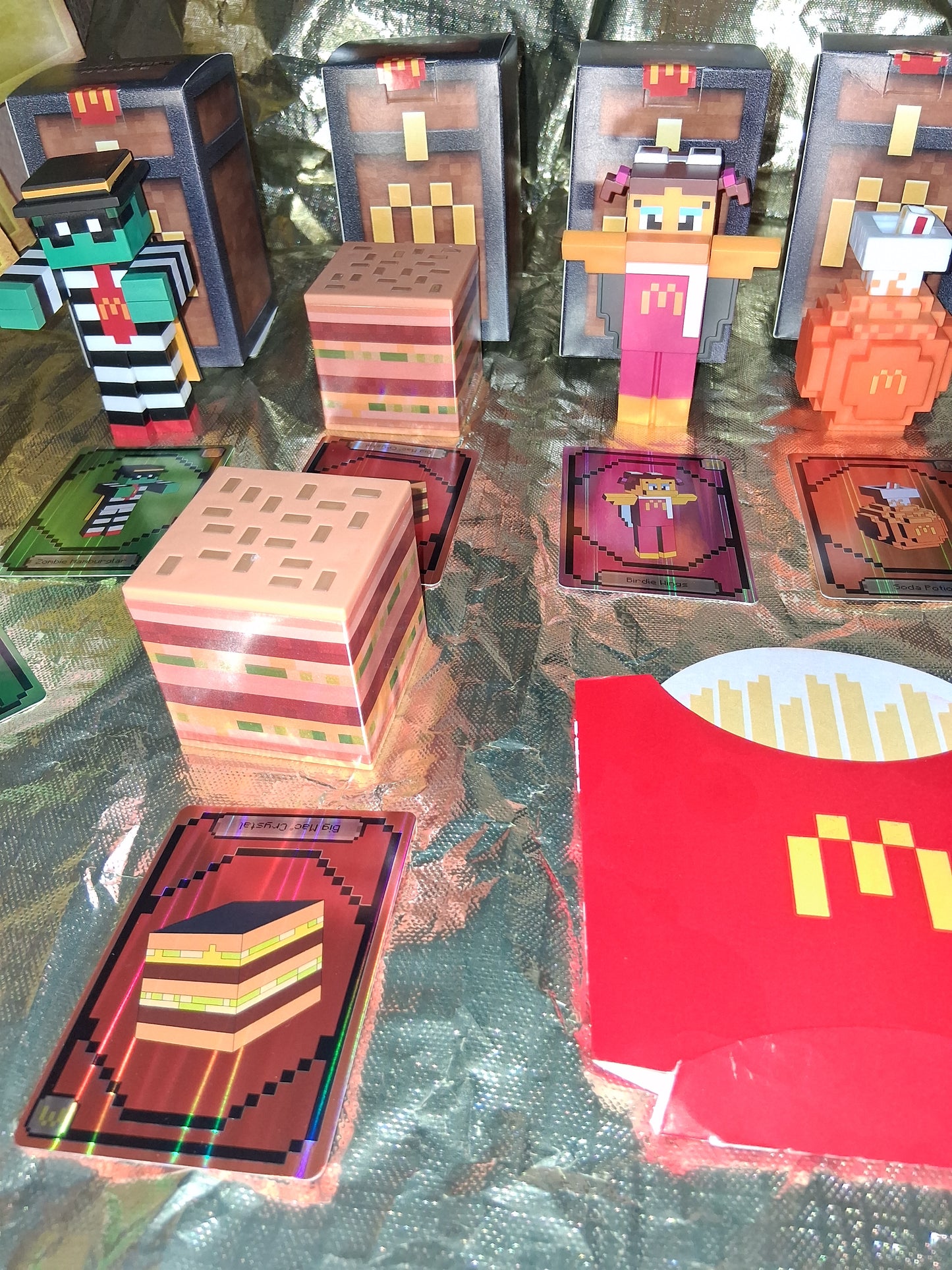 * NEW * COLLECTIBLE MINECRAFT BUNDLE Zombie Hamburglar x 2 w/ Unused Codes (McDonald's) All codes expire December 31st, 2025