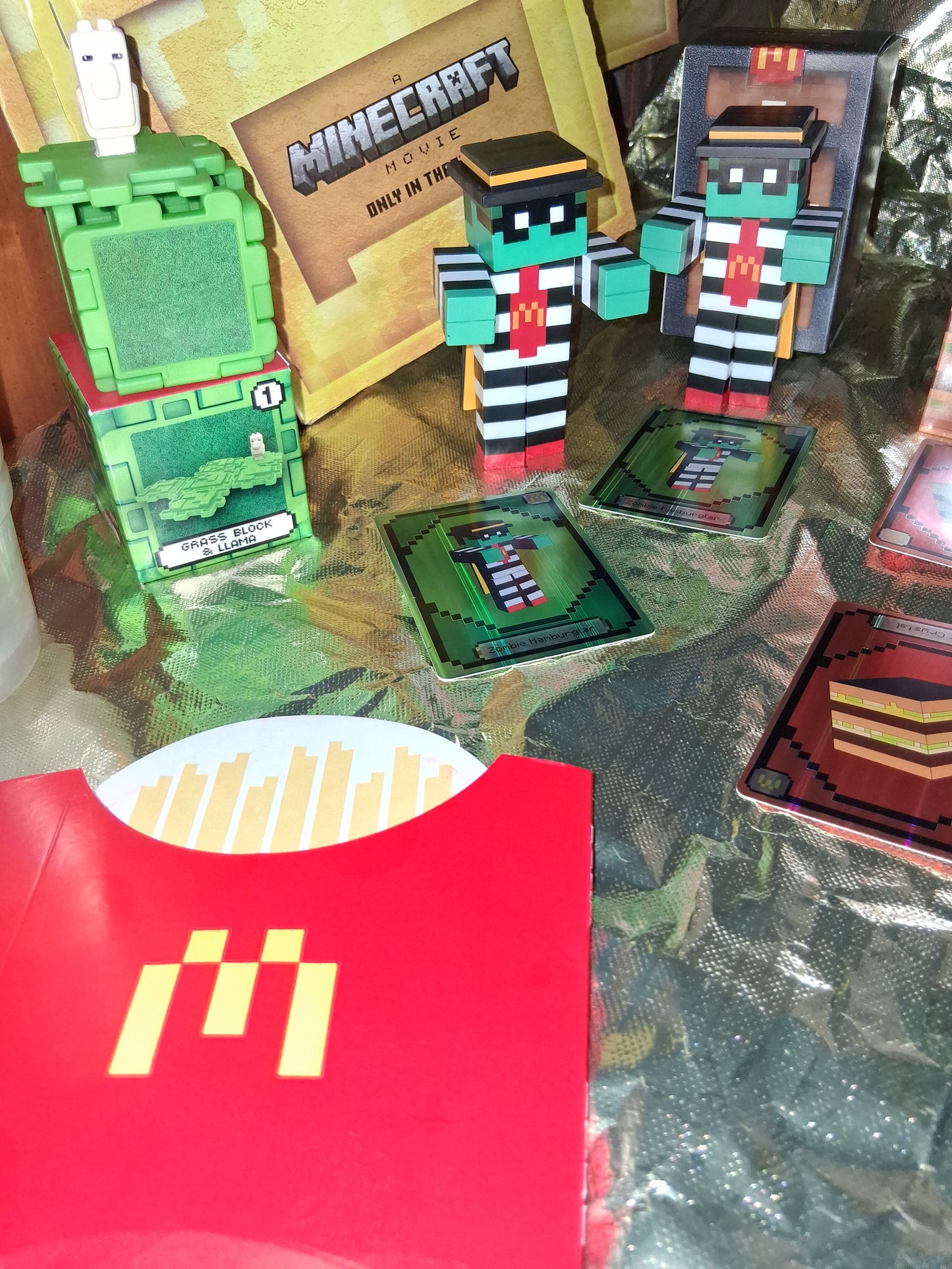 * NEW * COLLECTIBLE MINECRAFT BUNDLE Zombie Hamburglar x 2 w/ Unused Codes (McDonald's) All codes expire December 31st, 2025