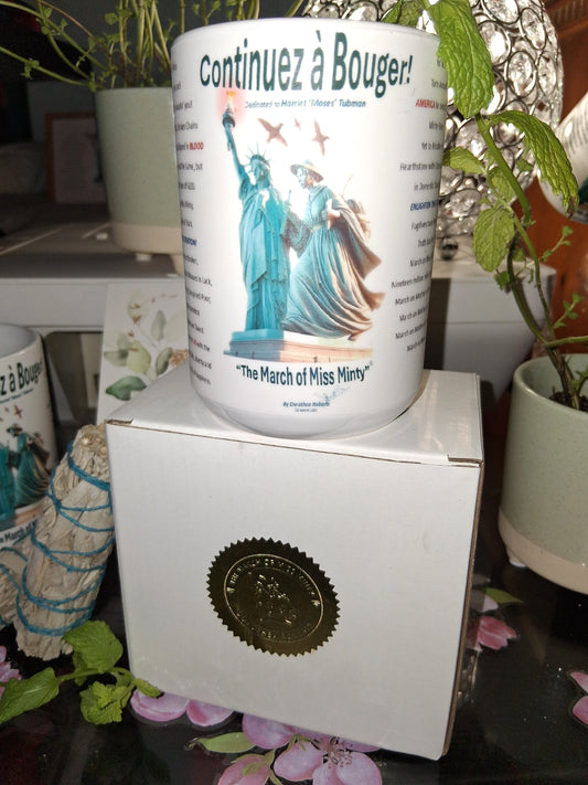 'Continuez à Bouger!' (Keep Moving!) 15oz Ceramic Mug with Gold Embossed Gift Box